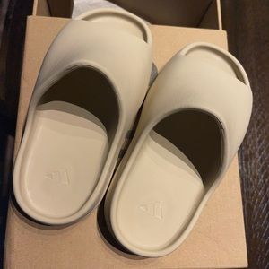 Yeezy slide